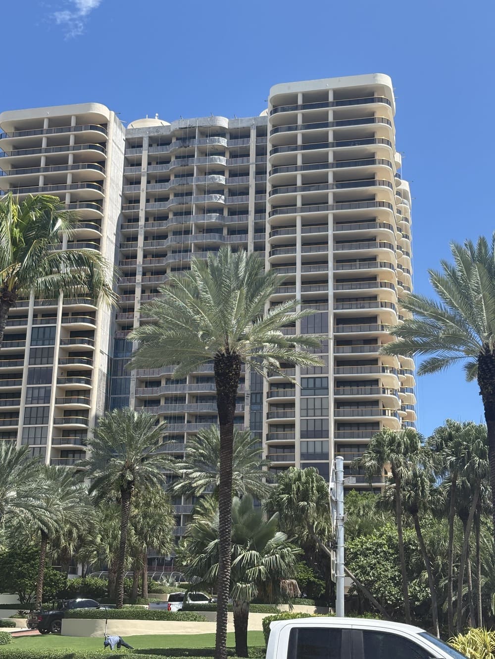 Bal Harbor Tower  photo 2